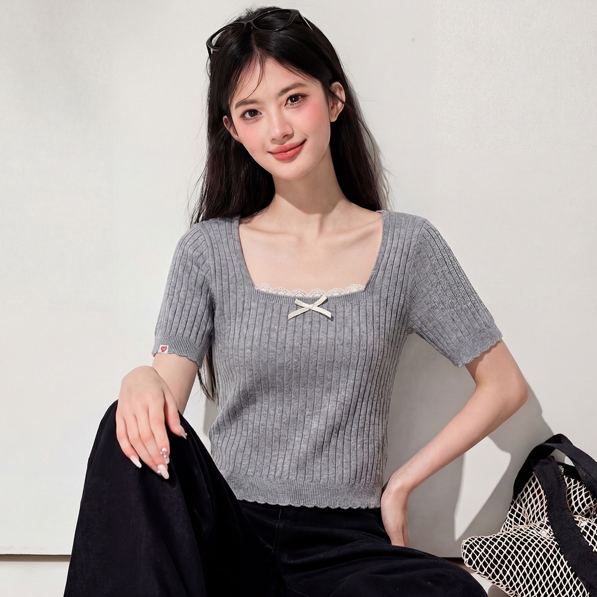 13829901.CHOCOOLATE蕾丝边方领设计针织短袖夏季休闲风女式上衣