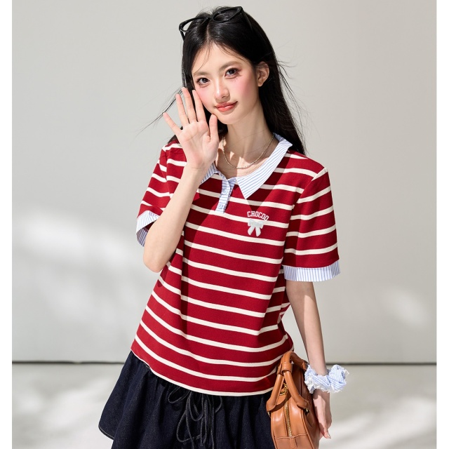 13830387.CHOCOOLATE红白条纹假两件Polo领学院风短袖T恤女