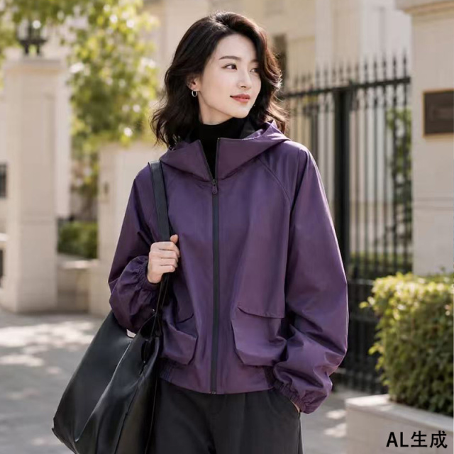 13831108.妈妈装休闲连帽时尚风衣外套B8HTX537