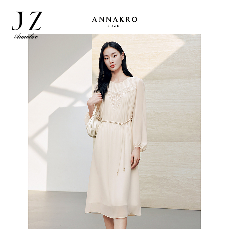 13829808.【女神裙】玖姿安娜蔻优雅蕾丝拼接雪纺收腰连衣裙女2026春季新款