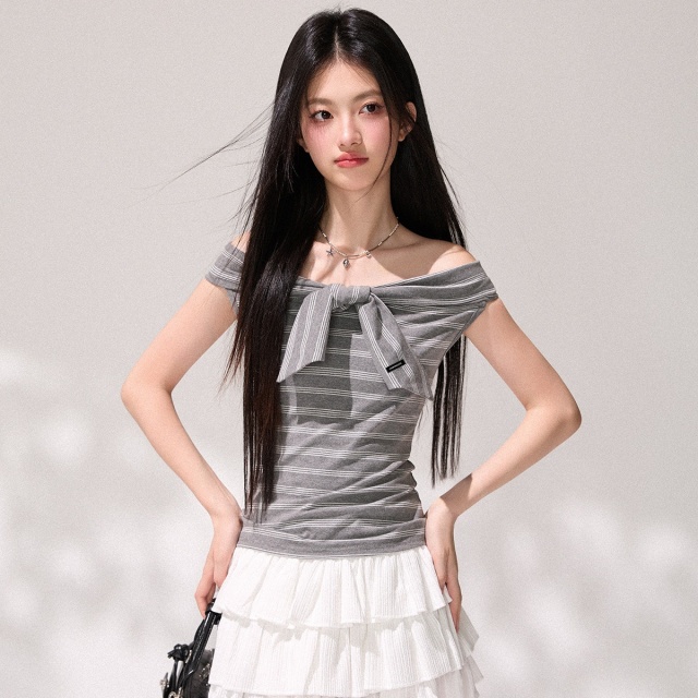 13830382.CHOCOOLATE法式条纹一字肩上衣蝴蝶结收腰显瘦女式T恤