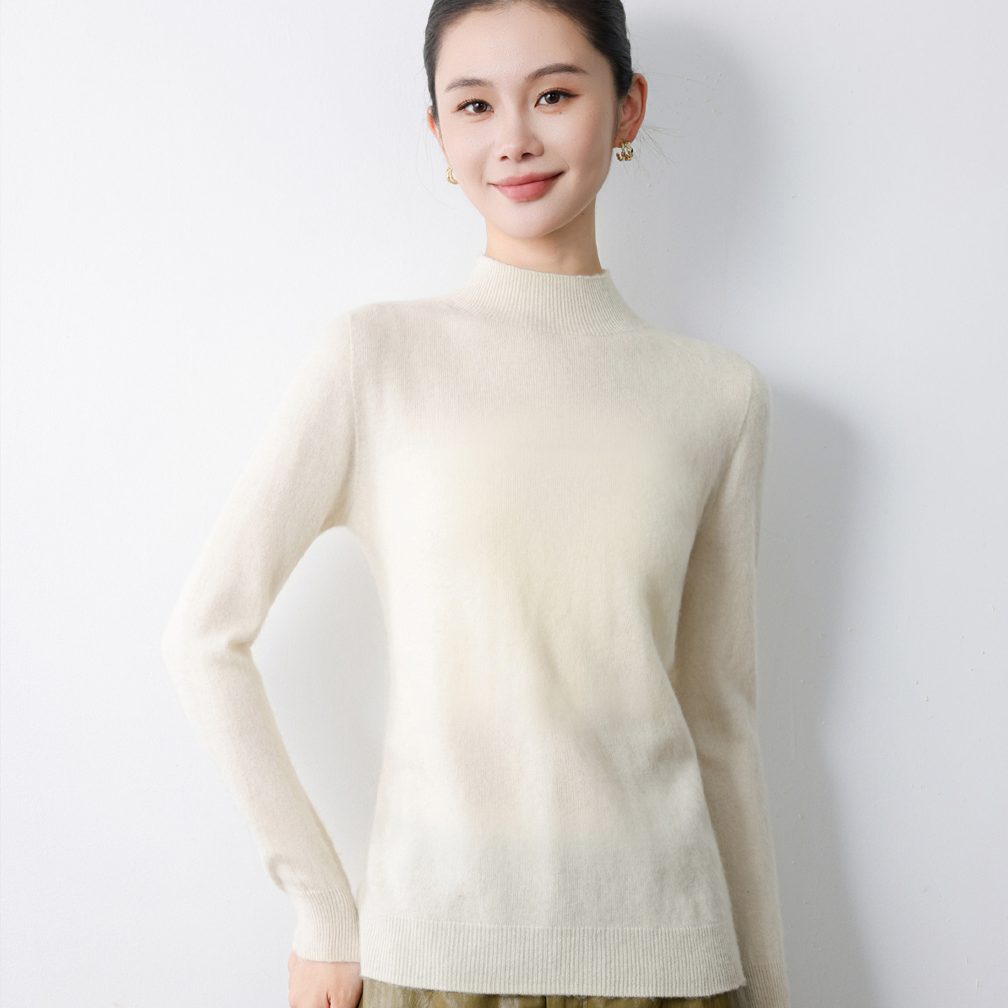 13836885.丹芙娅半高领打底衫女长袖内搭针织衫上衣秋冬季宽松外穿基础款中领毛衣