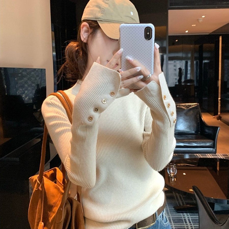 13836876.丹芙娅独特半高领针织衫女秋冬款修身长袖打底衫内搭纽扣毛衣高级感上衣