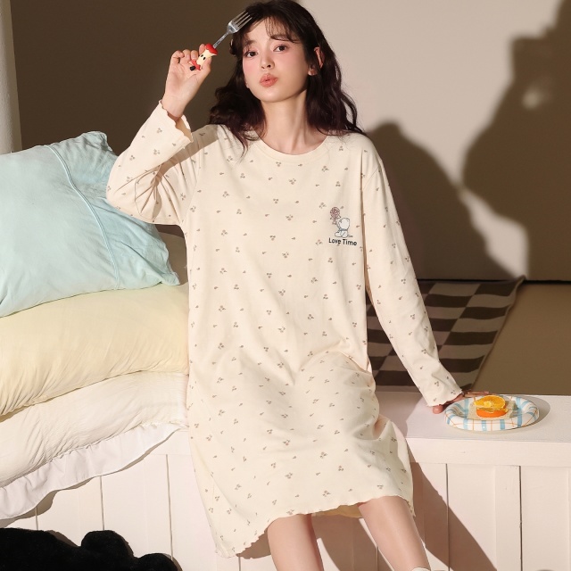 13838070.猫人纯棉长袖睡裙女春秋季新款中长款高级感睡衣可外穿家居服
