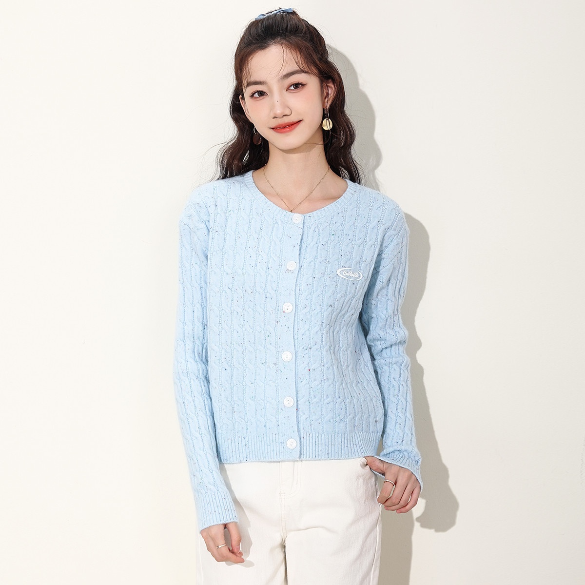 13841484.it ccaabb针织开衫女秋季圆领长袖点子纱纽花毛衣外套女