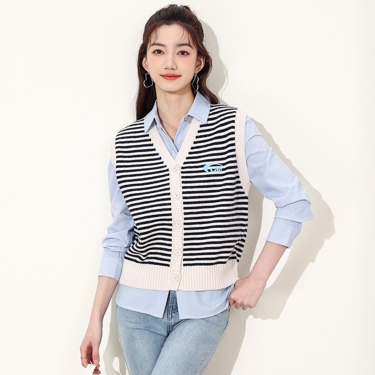13841858.it ccaabb无袖针织女秋季经典时尚撞色条纹针织马夹女