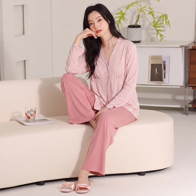 13842480.猫人春秋莫代尔月子服前开扣哺乳产妇长袖家居服薄款抗菌