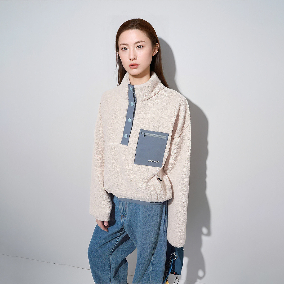 13850413.昂诺字母长袖外套女秋撞色拼接口袋摇粒绒上衣