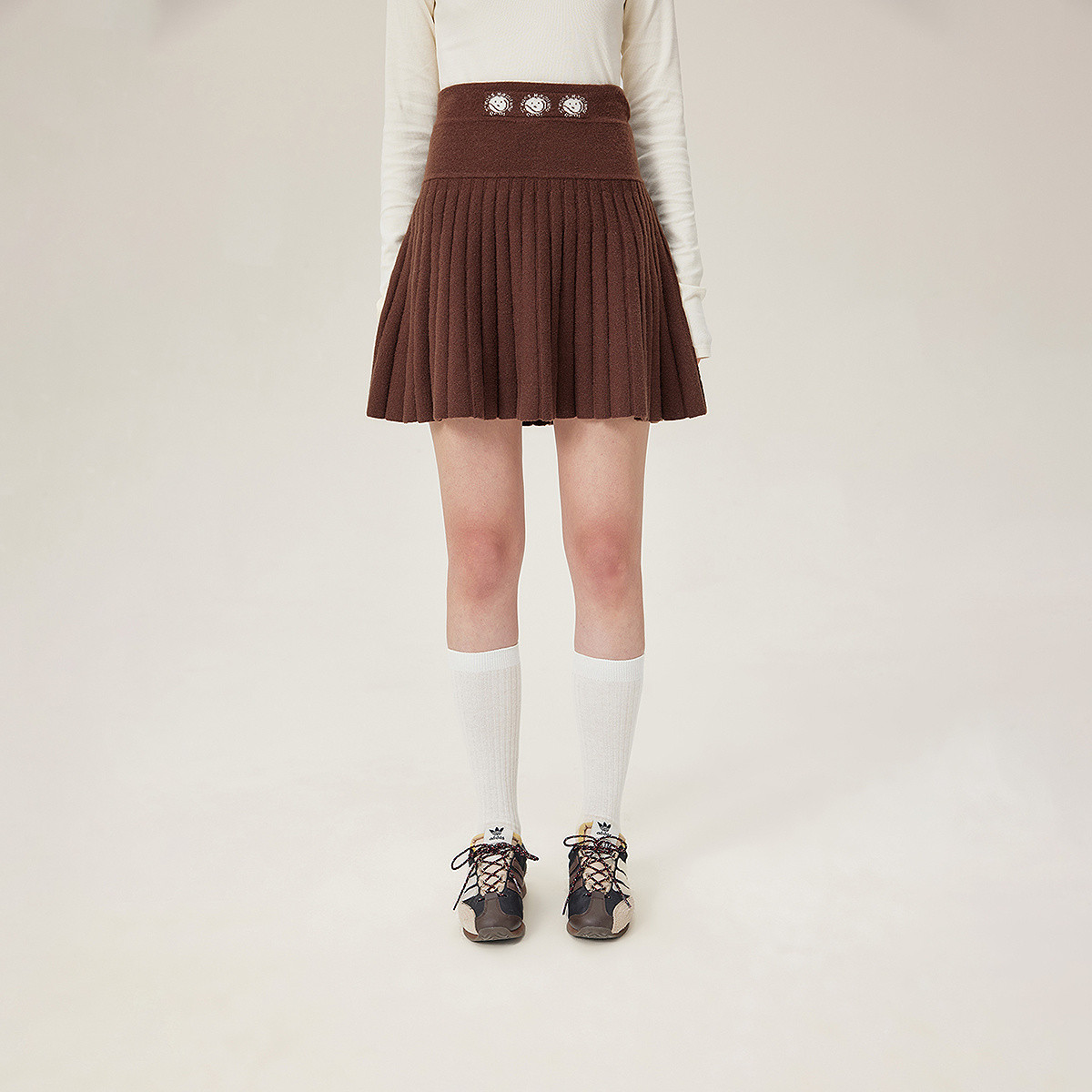 13850415.昂诺针织半身裙女年冬百褶笑脸a字短裙子