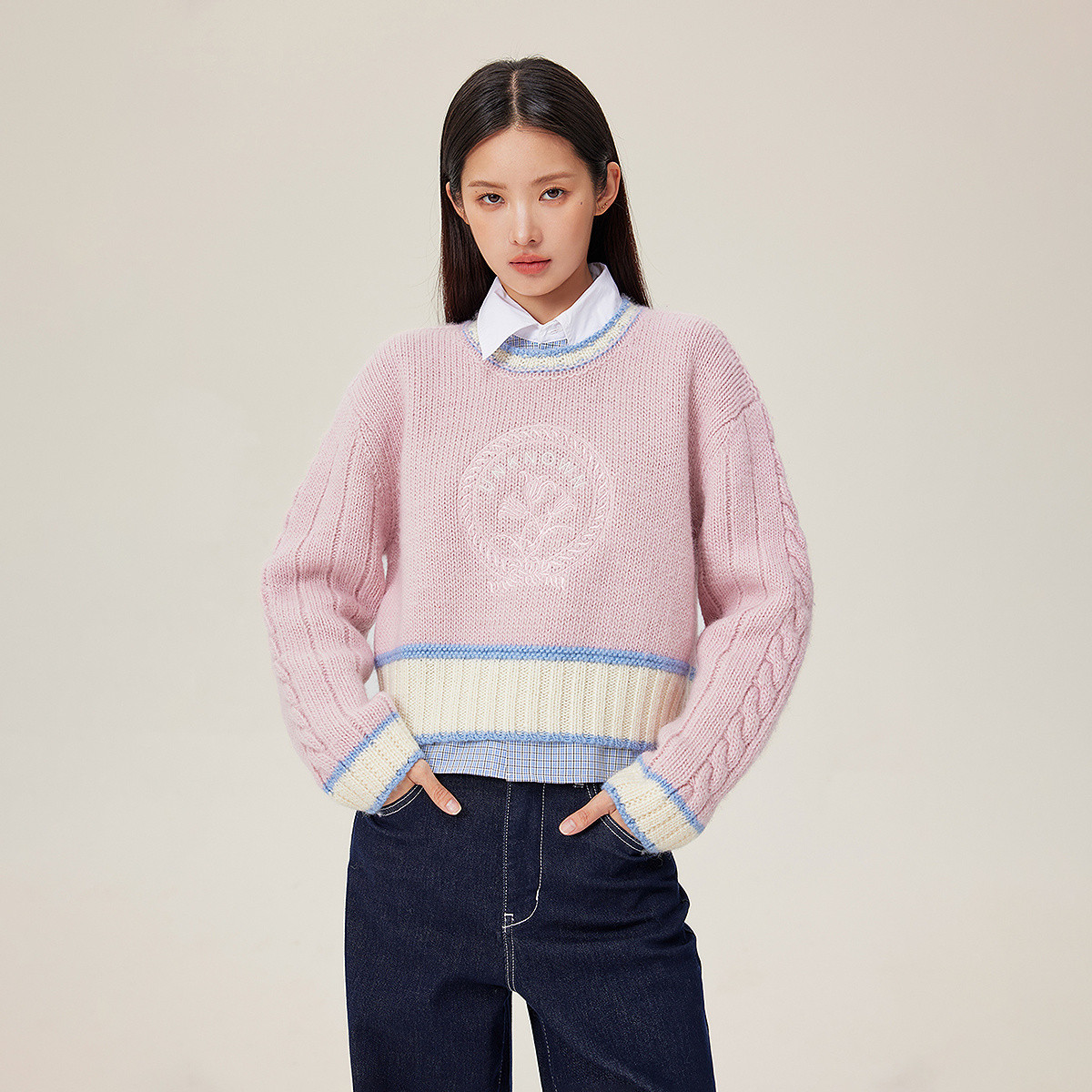 13850434.昂诺字母刺绣毛衣女冬条纹撞色扭花羊毛衫上衣