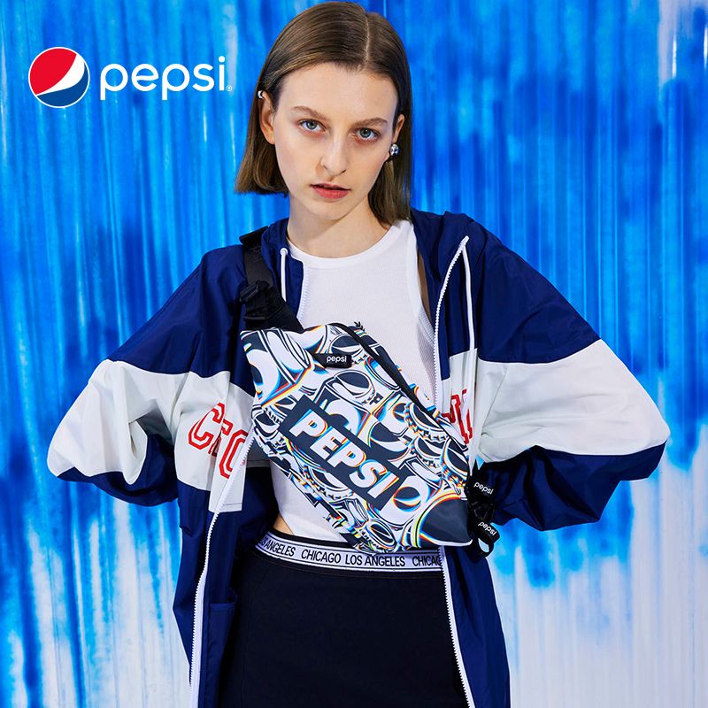 7143746.Pepsi百事 新品时尚休闲腰包胸包印花包潮酷大满罐腰包