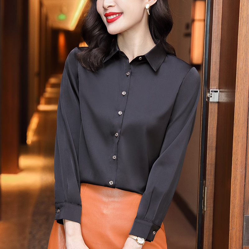 7398794.七玻威长袖翻领衬衫女春秋新款时尚百搭打底衫【七玻威女装1】