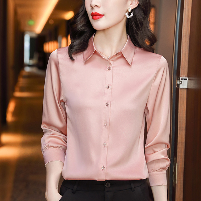 7398794.七玻威长袖翻领衬衫女春秋新款时尚百搭打底衫【七玻威女装1】