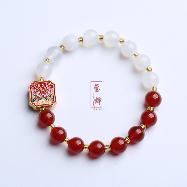 12629664.晶芭莎 新中式天然双拼红玛瑙白玛瑙年兽醒狮手链