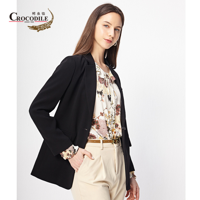 7533603.鳄鱼恤春季新品商务基础百搭合体版女式西装外套女