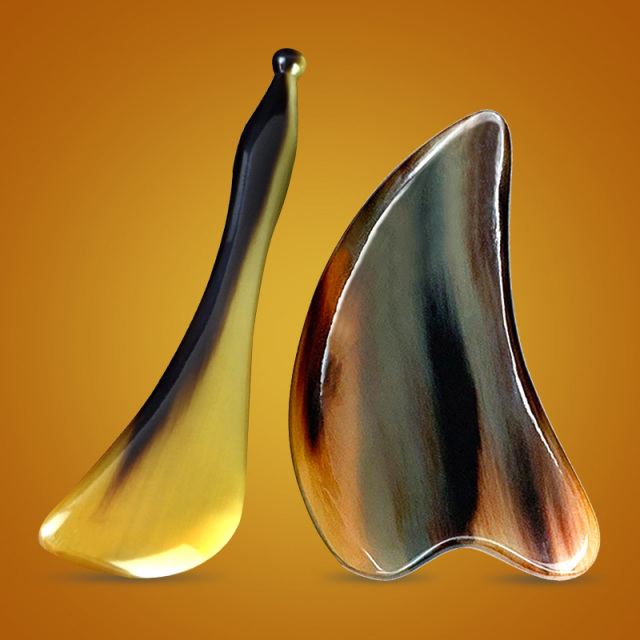 13270348.(超值二件套)稀少老龄厚实牛角带血丝黑花刮痧板+拨筋棒