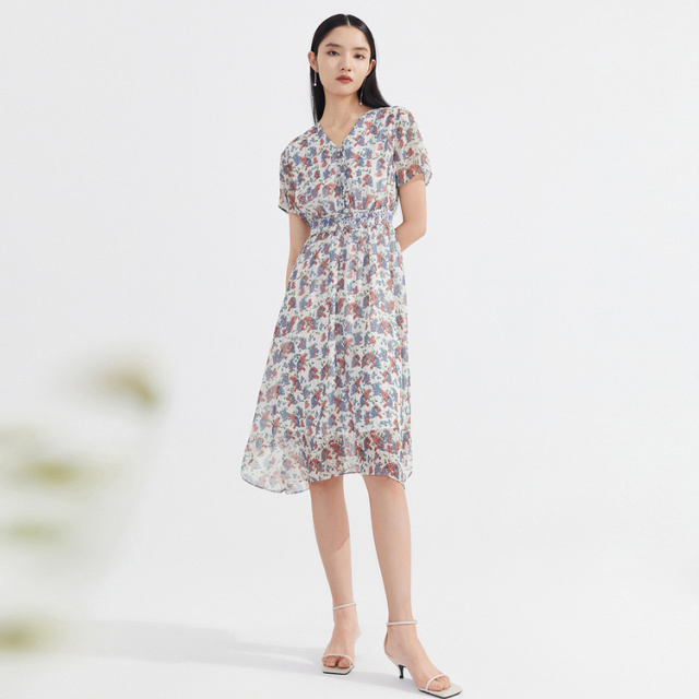 7720861.JZ玖姿小个子V领雪纺裙子女装夏季度假风印花收腰连衣裙