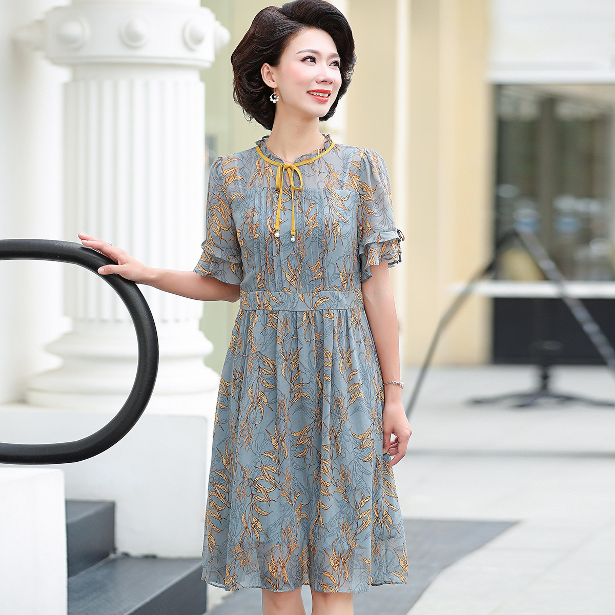 8038523.简狐中老年妈妈夏季洋气连衣裙40岁50中年女夏装中长款雪纺裙子