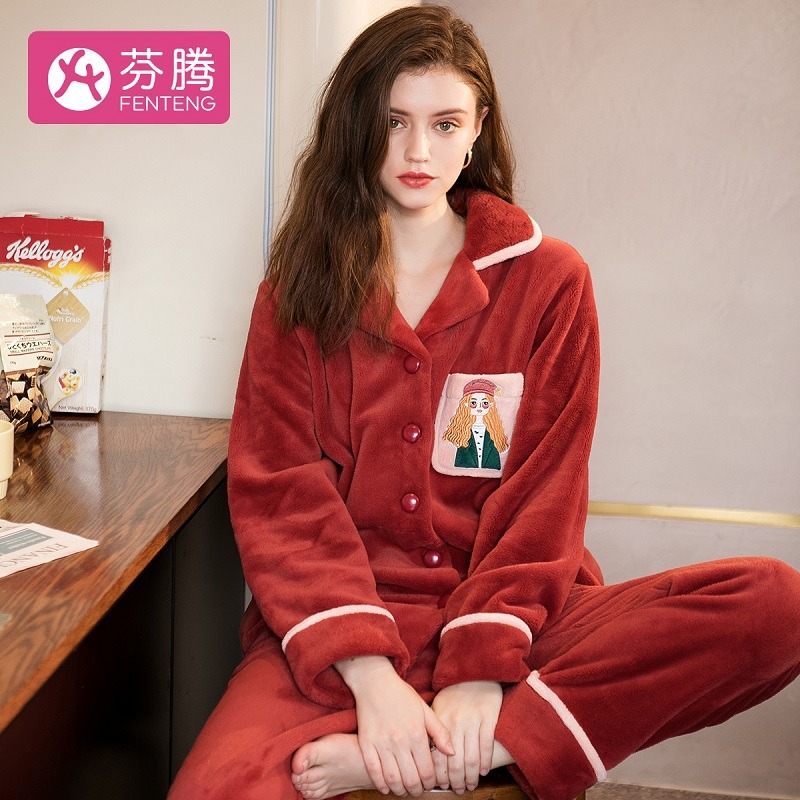 9543775.芬腾 睡衣女新品法兰绒冬季加厚加绒印花保暖长袖开衫家居服套装女
