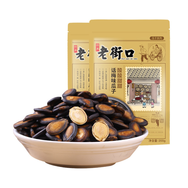 12687778.老街口-话梅味西瓜子零食组合