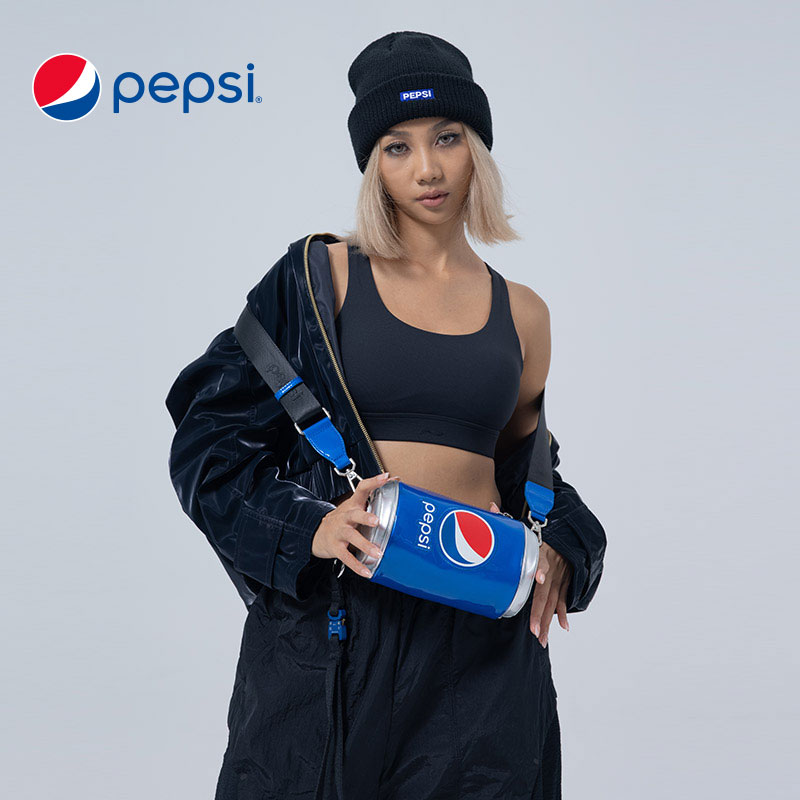 7143515.Pepsi百事 时尚潮流可乐罐概念款大容量耐磨主题单肩包斜挎包