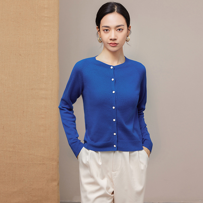 8522715.【100%羊毛】兽王女士圆领时尚针织羊毛开衫