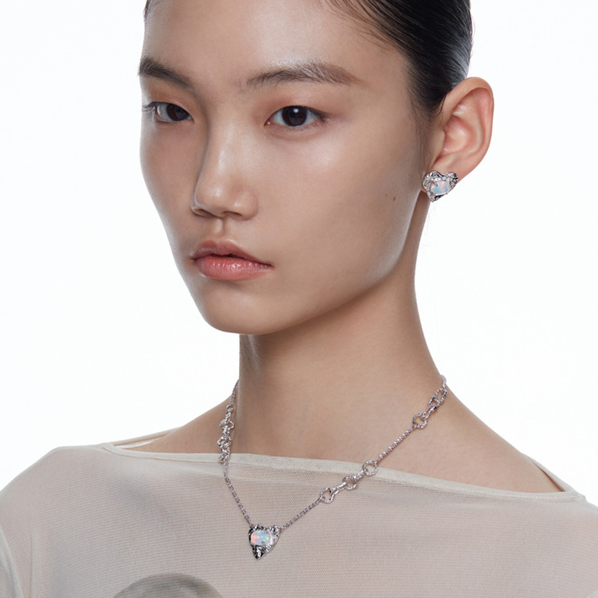8717428.心形褶皱设计拼接锁骨链高级感甜酷风百搭项链女
