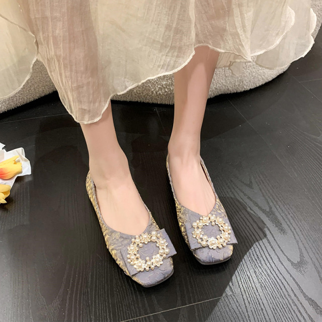 13359560.曼丽玲四季款绒布面料珍珠装饰女士低跟套脚单鞋