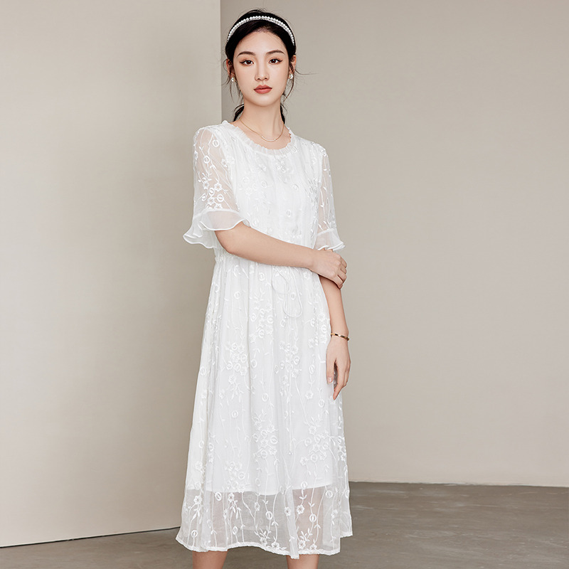 8901284.【100%桑蚕丝】兽王夏季女式圆领手工绣花真丝短袖连衣裙