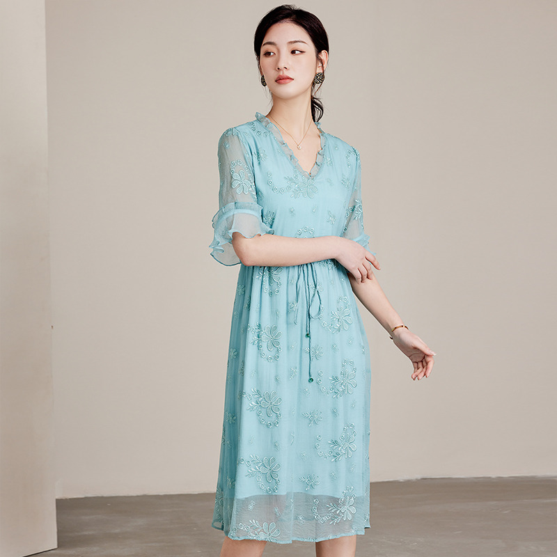 8901010.【100%桑蚕丝】兽王夏季女式连衣裙