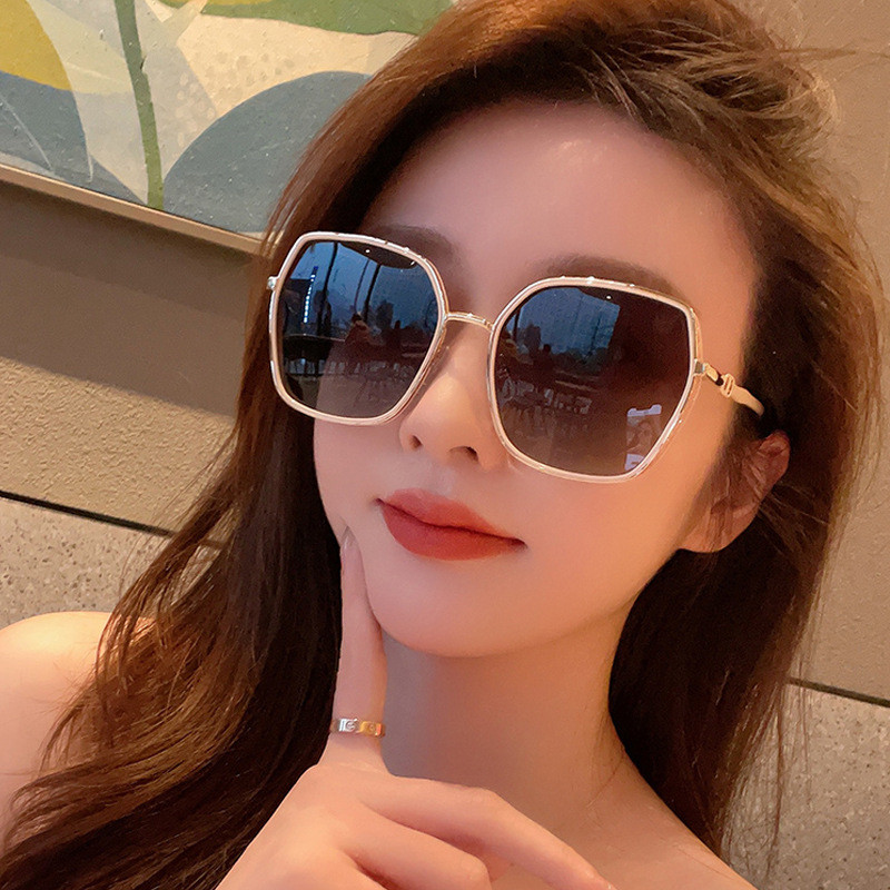 8947326.傲龙AORON新款高级感偏光太阳镜女款大脸显瘦防晒防紫外线